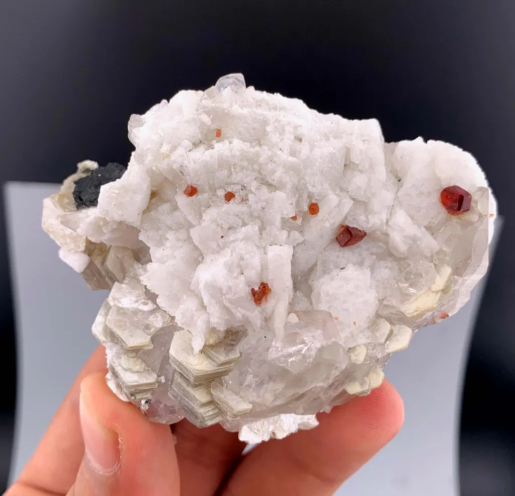 Garnet from Pakistan - image 4