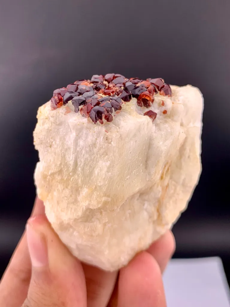 Garnet from Pakistan - image 4