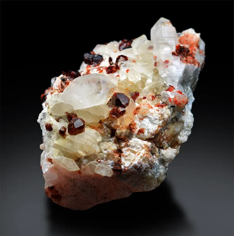 Garnet from Pakistan - image 2