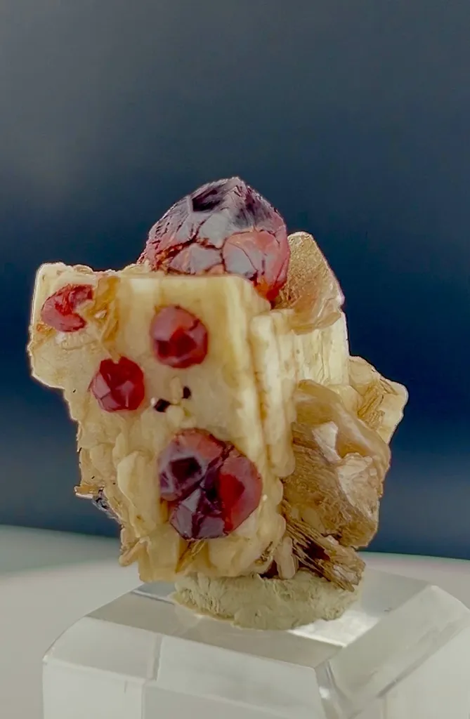Garnet from Pakistan - image 4