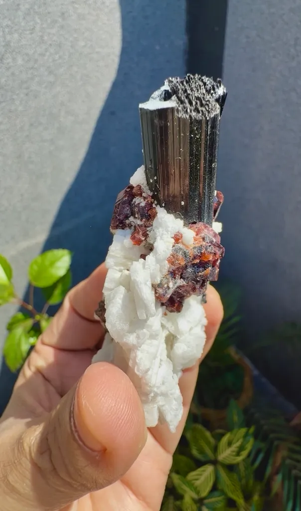 Garnet from Pakistan - image 5