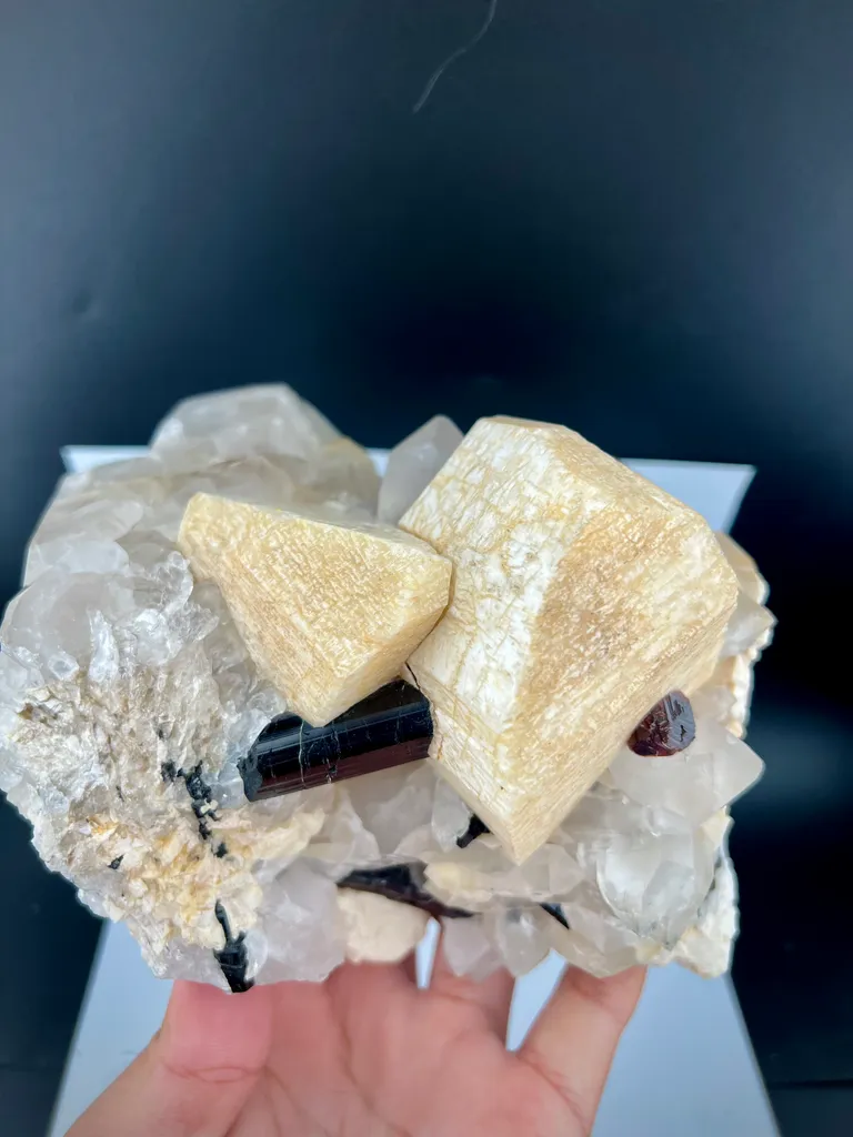 Garnet from Pakistan - image 9