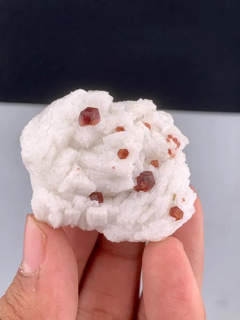 Garnet from Pakistan - image 3