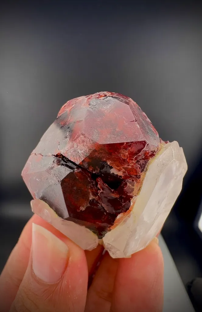 Garnet from Pakistan - image 3