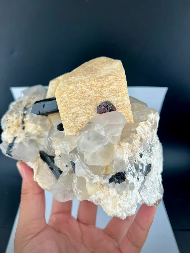 Garnet from Pakistan - image 7