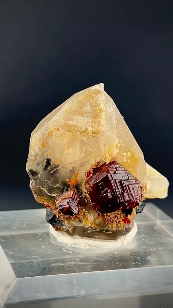 Garnet from Pakistan image