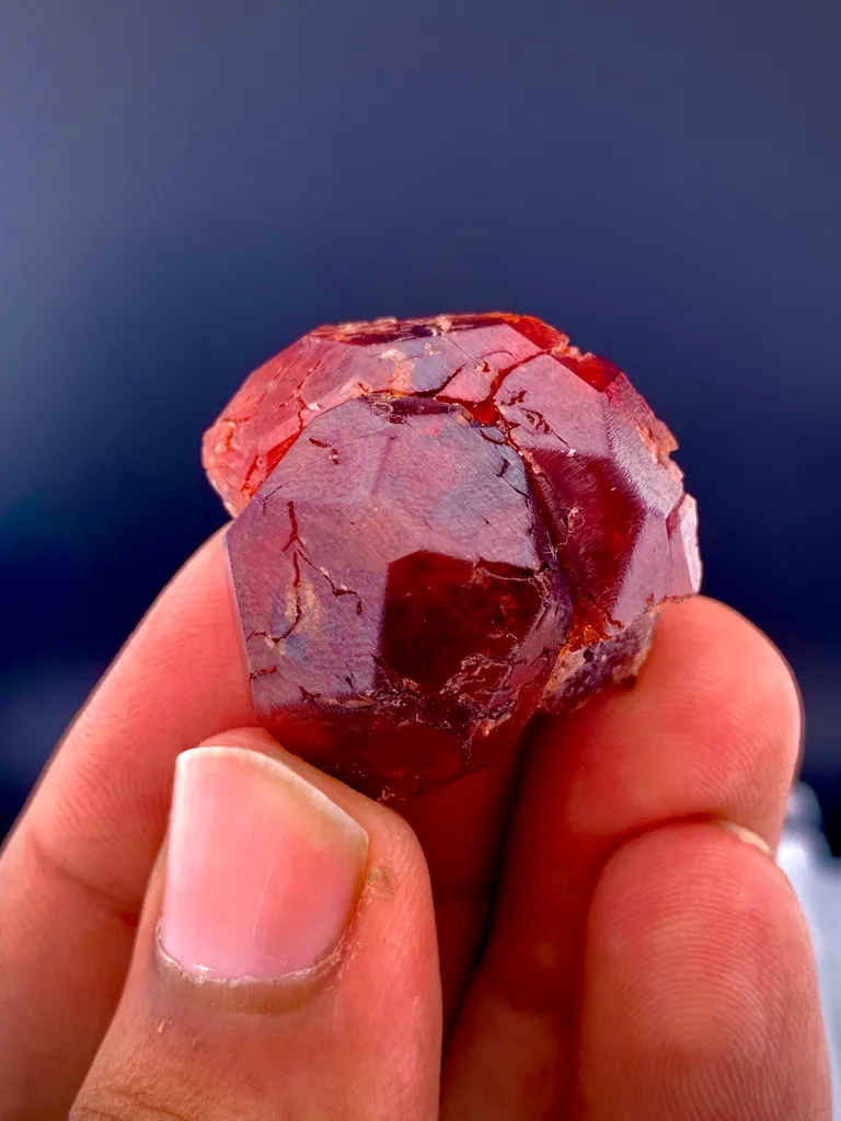 Garnet from Pakistan - image 3