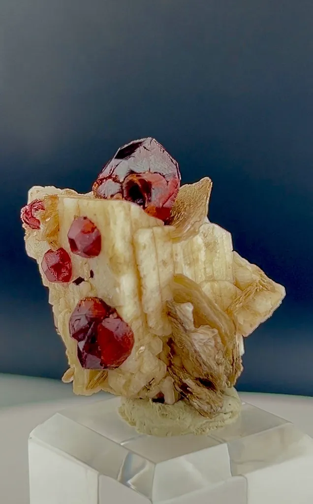 Garnet from Pakistan image