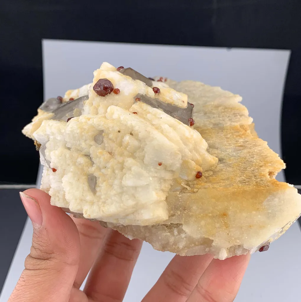 Garnet from Pakistan - image 7