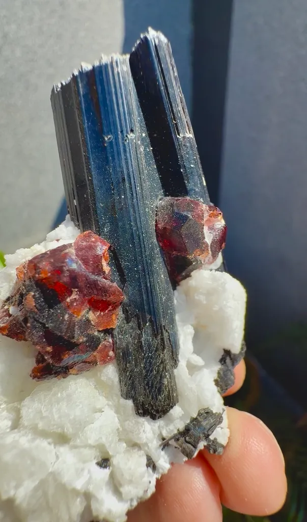Garnet from Pakistan - image 7