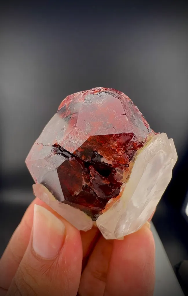 Garnet from Pakistan - image 4