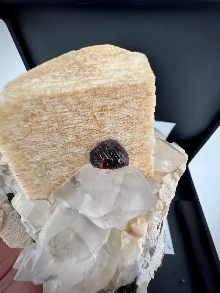 Garnet from Pakistan - image 8