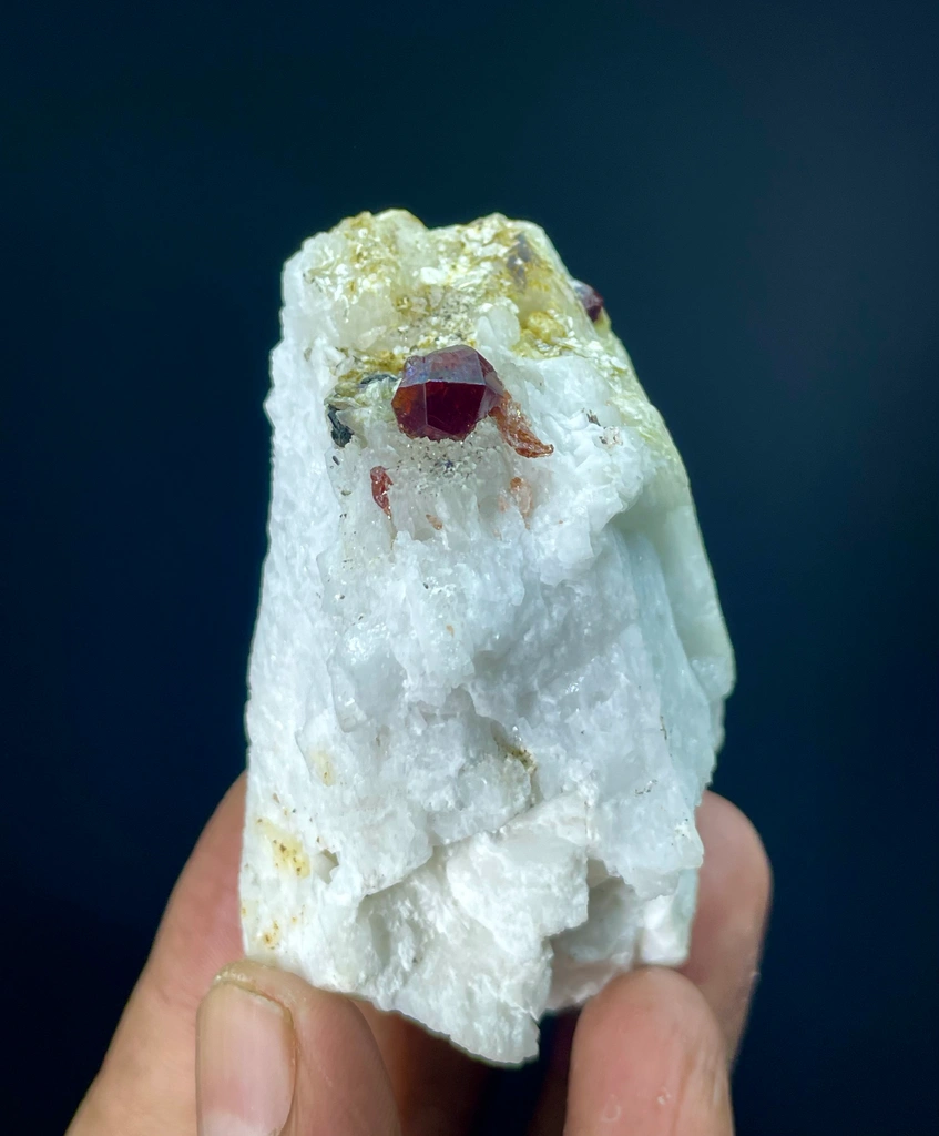 Garnet from Pakistan image