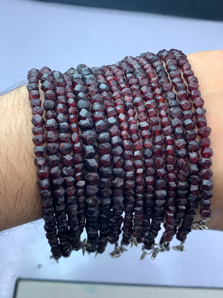 Garnet from Pakistan image