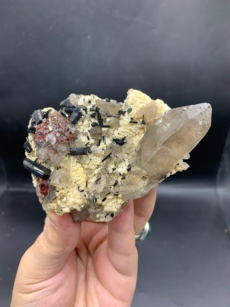 Garnet from Pakistan, Gilgit-Baltistan, Shigar District, Basha Valley - image 3