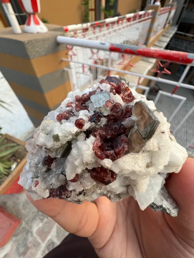 Garnet from Pakistan, Gilgit-Baltistan, Skardu District - image 6