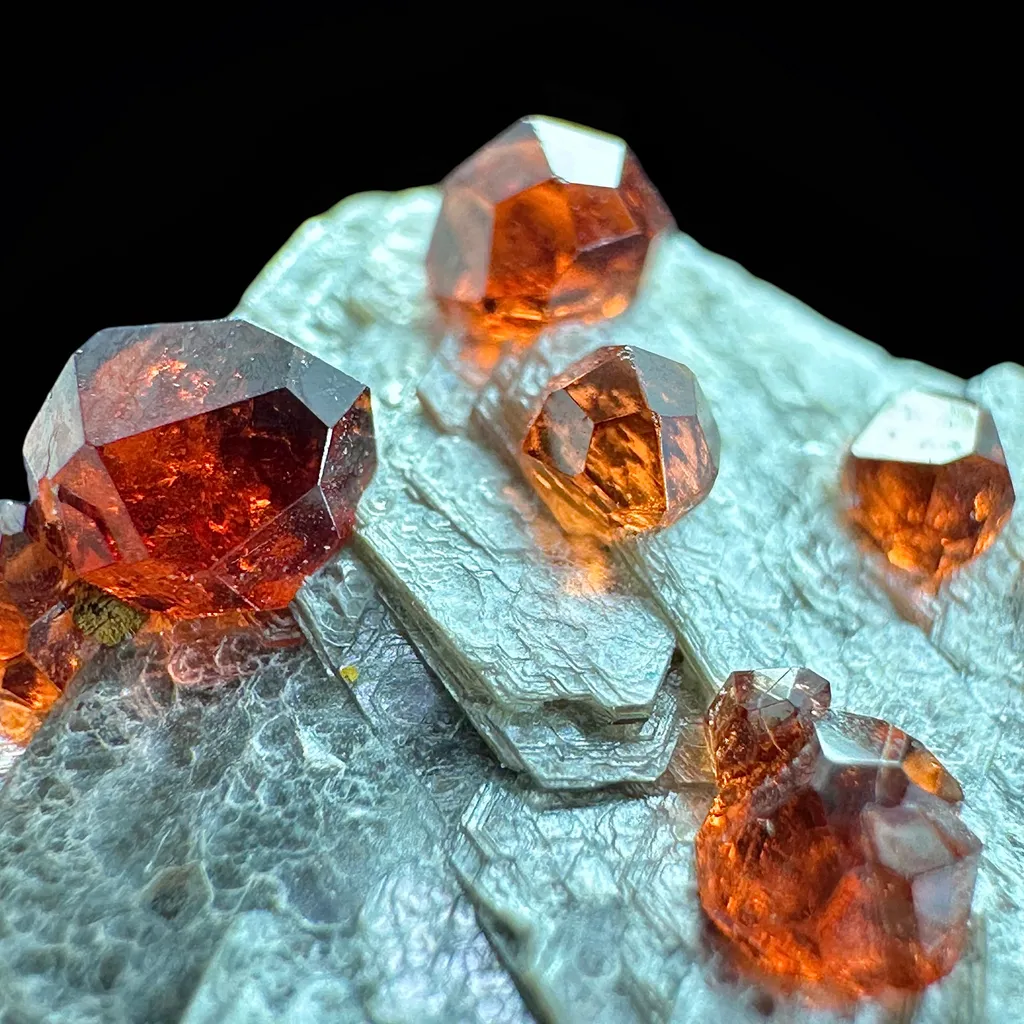 Garnet from Pakistan, Gilgit-Baltistan, Skardu District - image 5