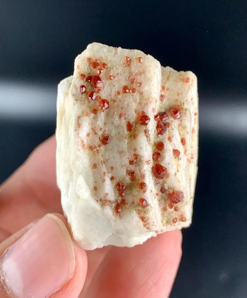 Garnet from Pakistan - image 3