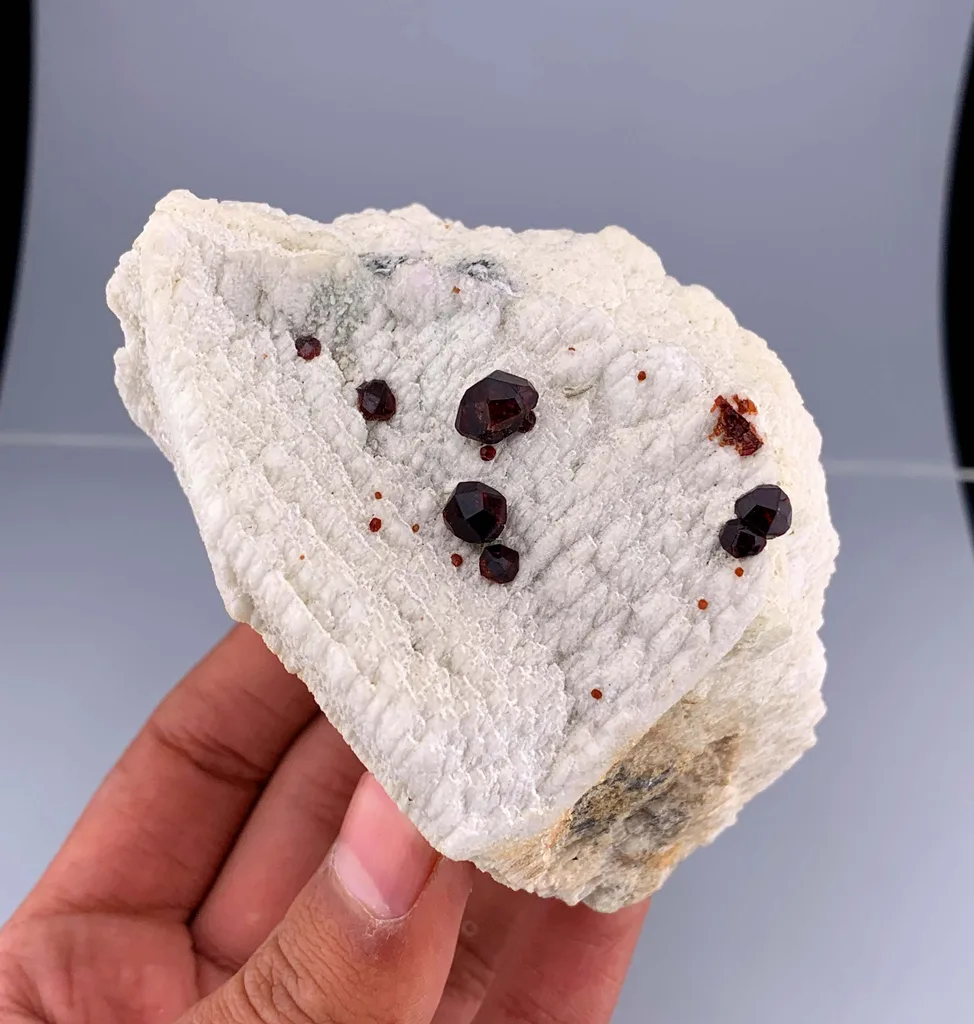 Garnet from Pakistan - image 7