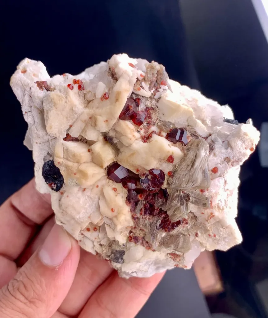 Garnet from Pakistan - image 6