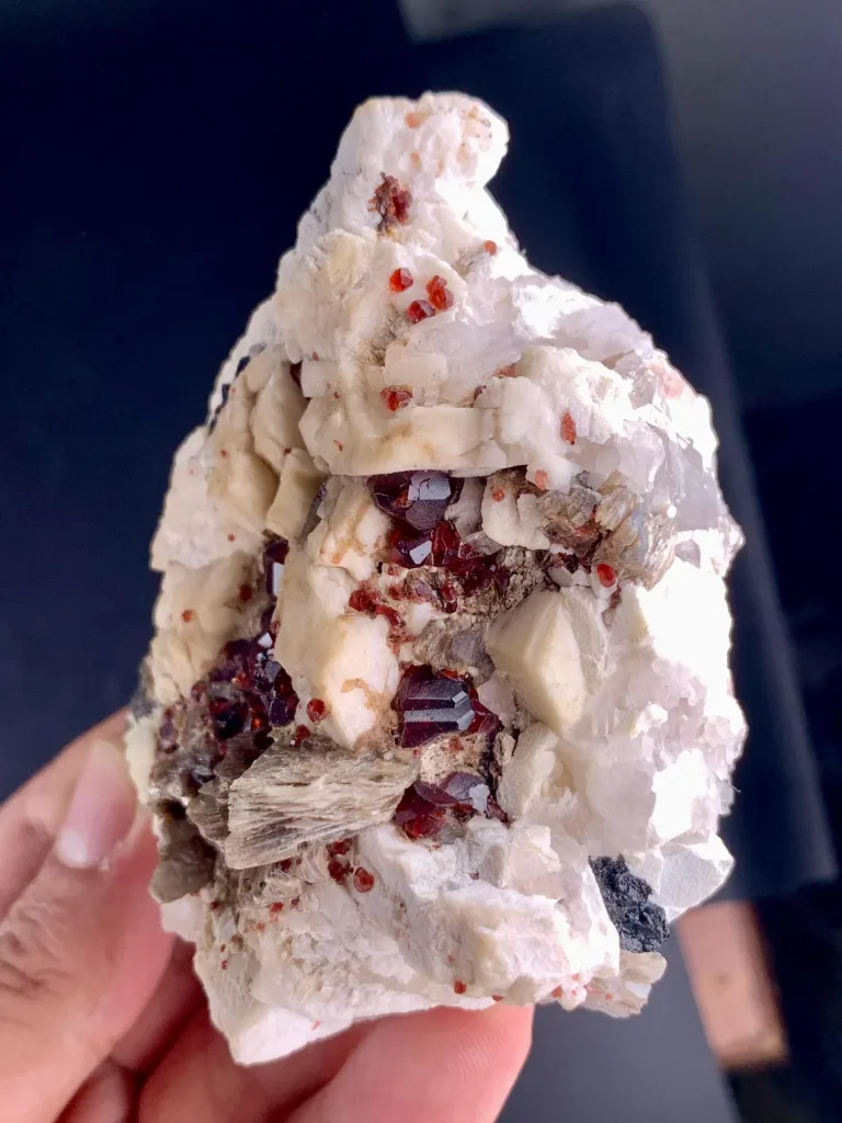Garnet from Pakistan - image 3