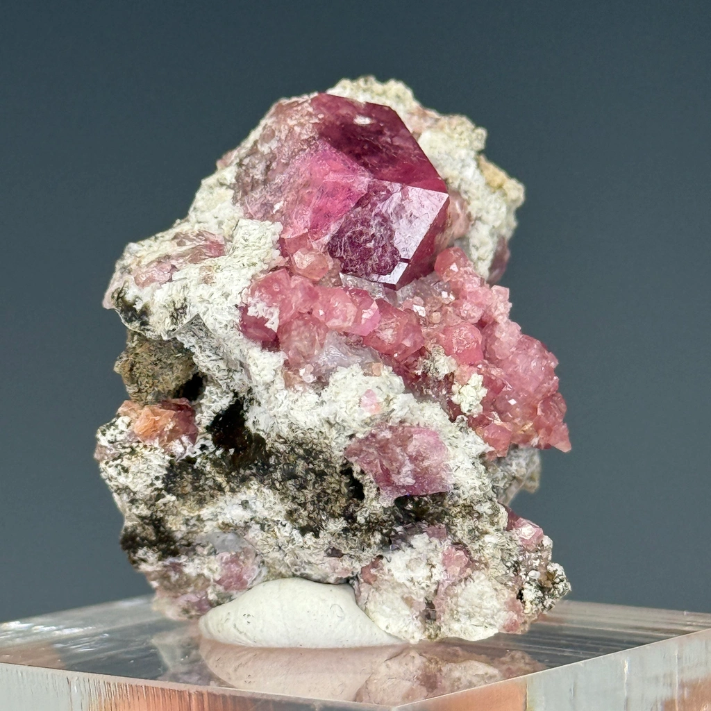 Garnet from Sierra de Cruces, Sierra Mojada Municipality, Coahuila, Mexico - image 3