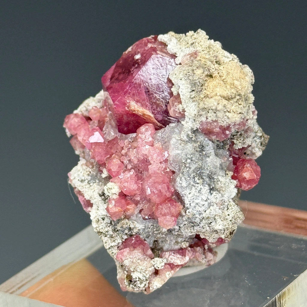Garnet from Sierra de Cruces, Sierra Mojada Municipality, Coahuila, Mexico - image 2