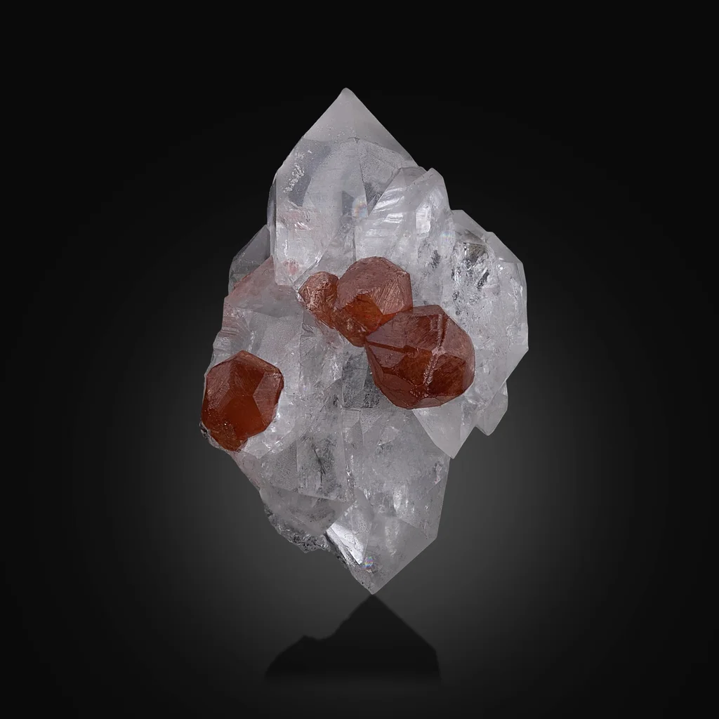 Garnet from Skardu District, Gilgit-Baltistan, Pakistan image