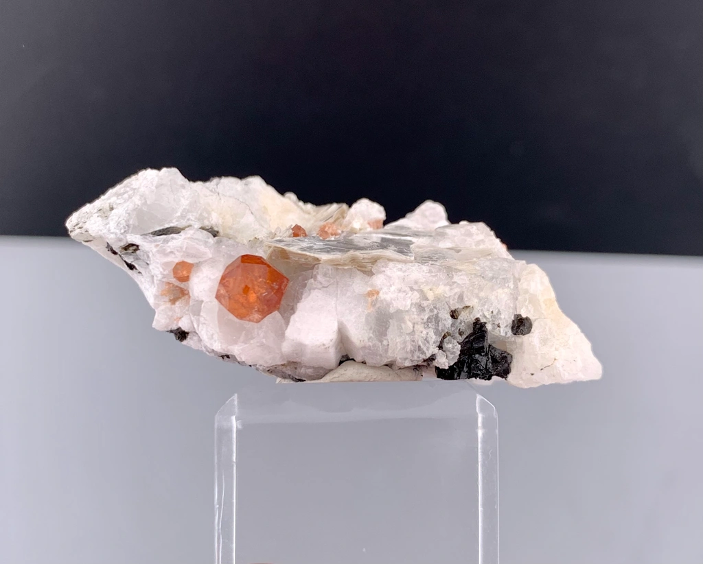 Garnet from Skardu District, Gilgit-Baltistan, Pakistan - image 5