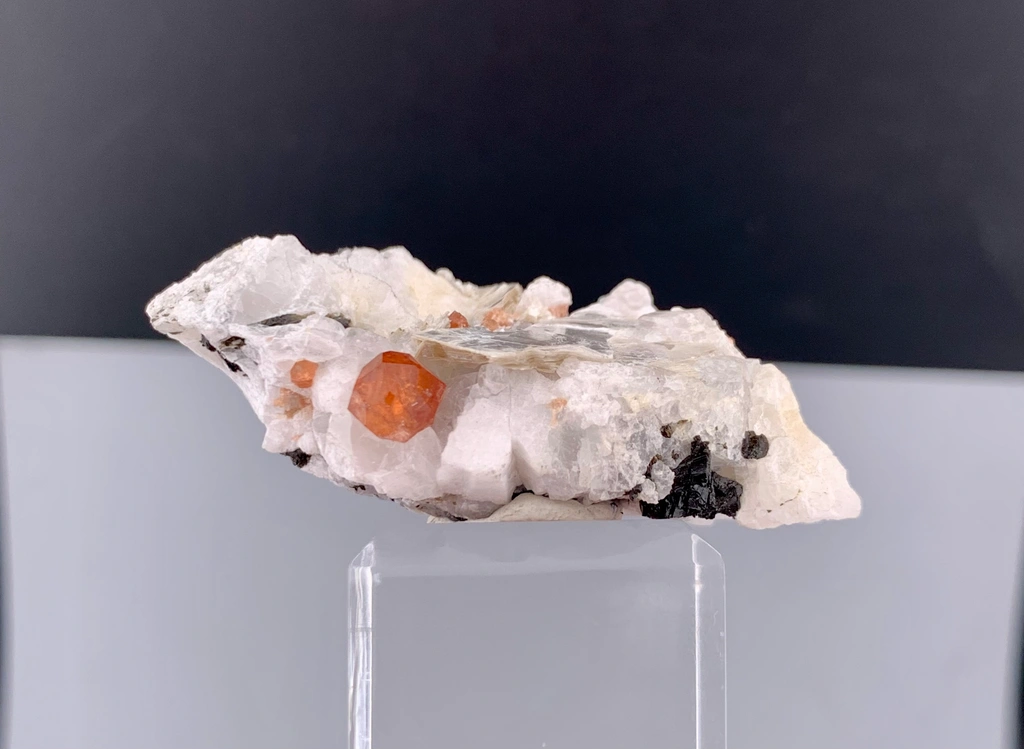 Garnet from Skardu District, Gilgit-Baltistan, Pakistan - image 4
