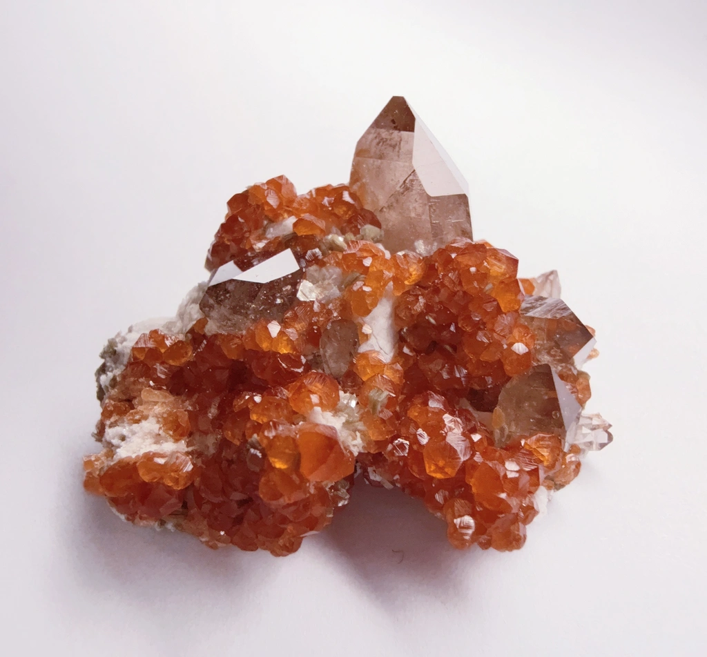 Garnet from Wushan Spessartine Mine, Tongbei, Yunxiao Co., Fujian, China image