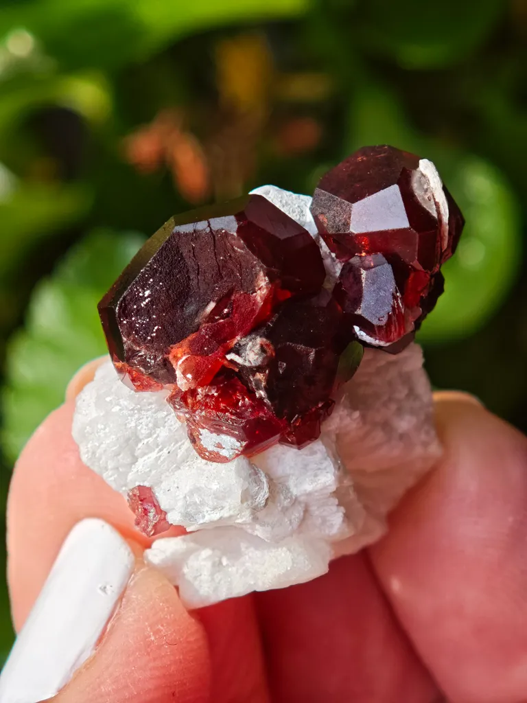 Garnet on Microcline from Skardu, Pakistan. Lustrous wine-red spessartine garnet crystals on matrix.  Great shape and amazing color contrast - image 7