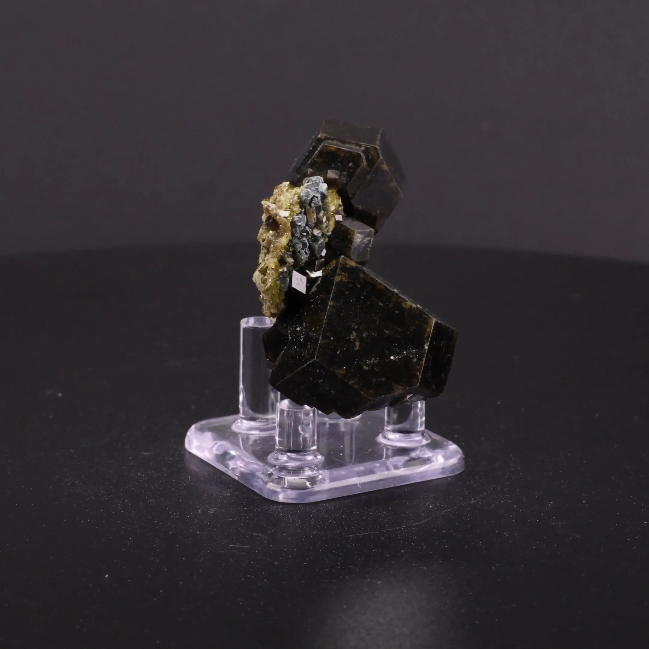 Garnet v. Andradite - image 2
