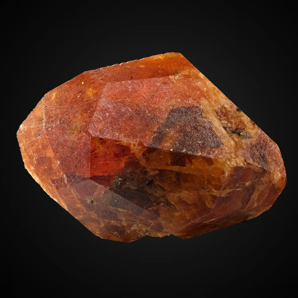 Garnet v. Spessartine image