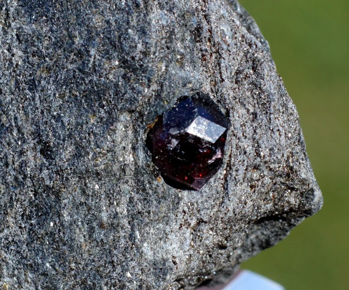 Garnet var. Almandine & Micashiste 95 grams - Bella Vista Mine, Mitkof Island, Alaska, USA - image 2