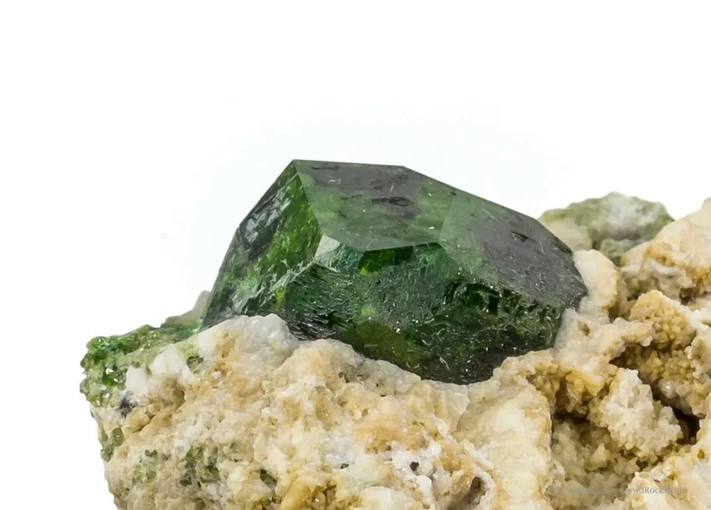 Garnet Var. Demantoid - image 4