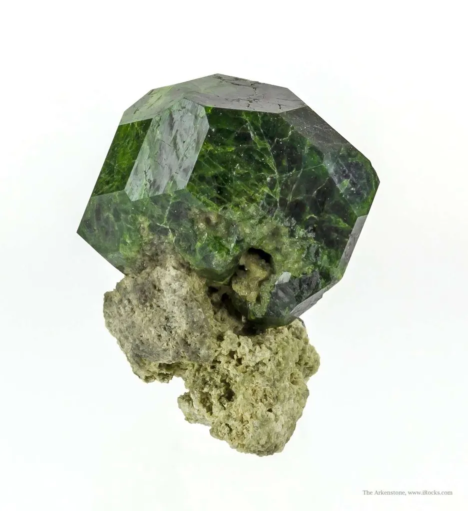 Garnet Var. Demantoid image