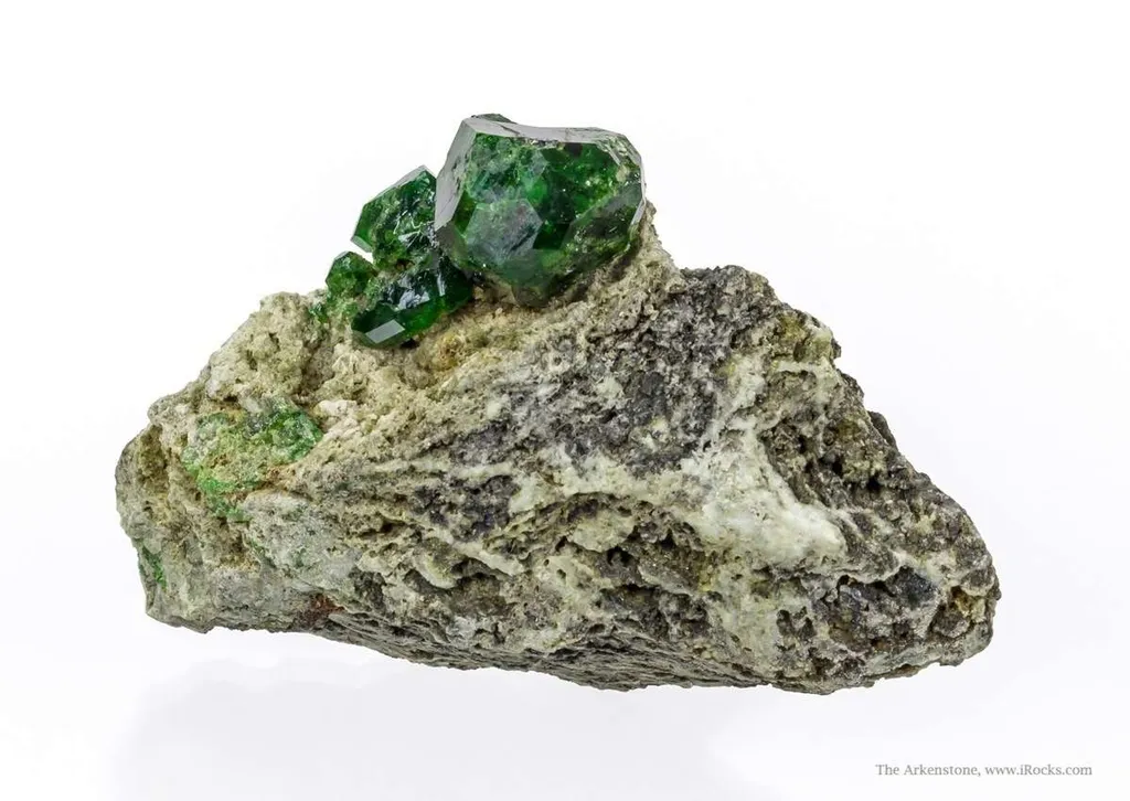 Garnet Var. Demantoid - image 4