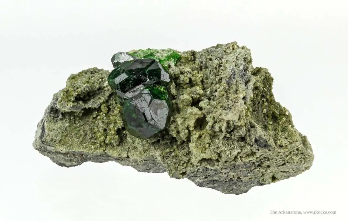 Garnet Var. Demantoid - image 3
