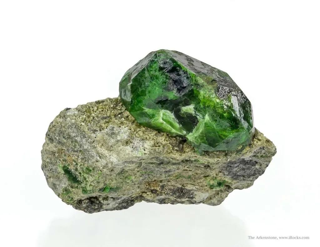 Garnet Var. Demantoid image