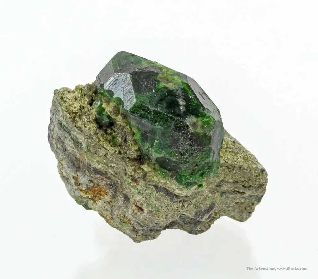 Garnet Var. Demantoid - image 3