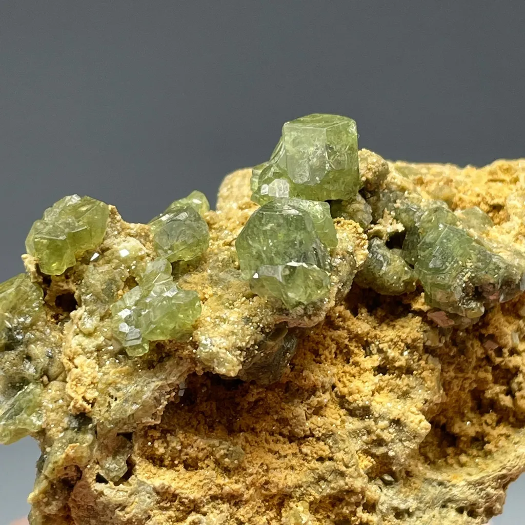 Garnet var. Demantoid - image 2