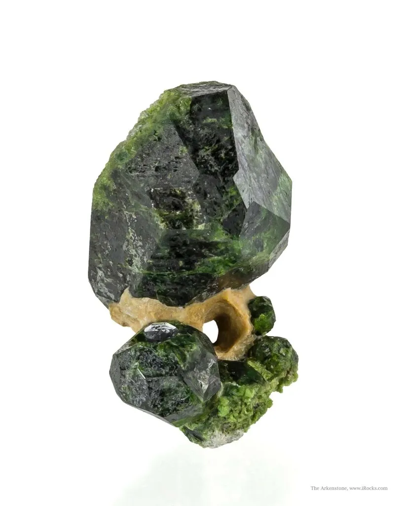 Garnet Var. Demantoid - image 2