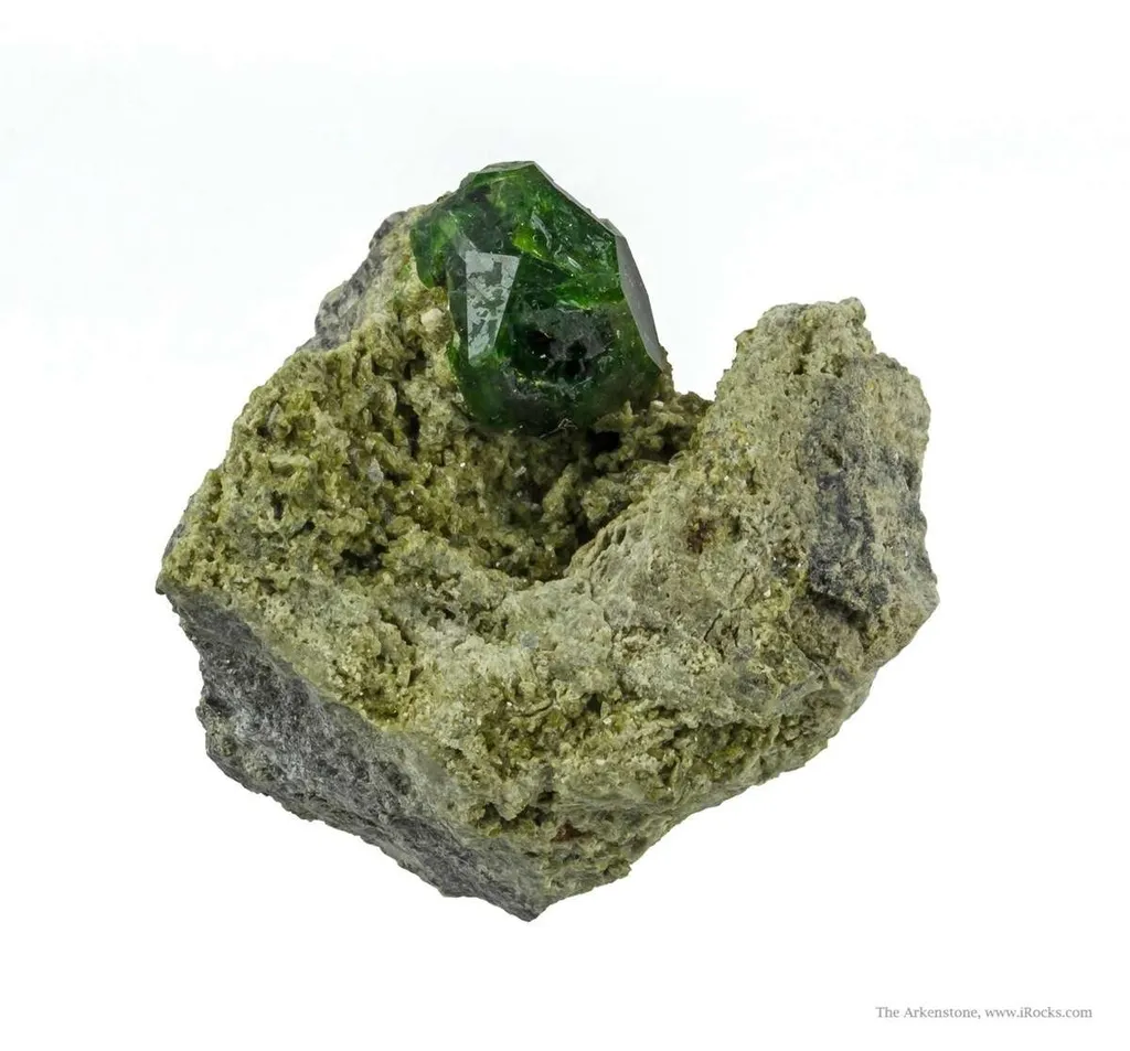 Garnet Var. Demantoid - image 3