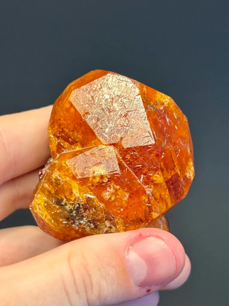 Garnet var. Spessartine - image 4