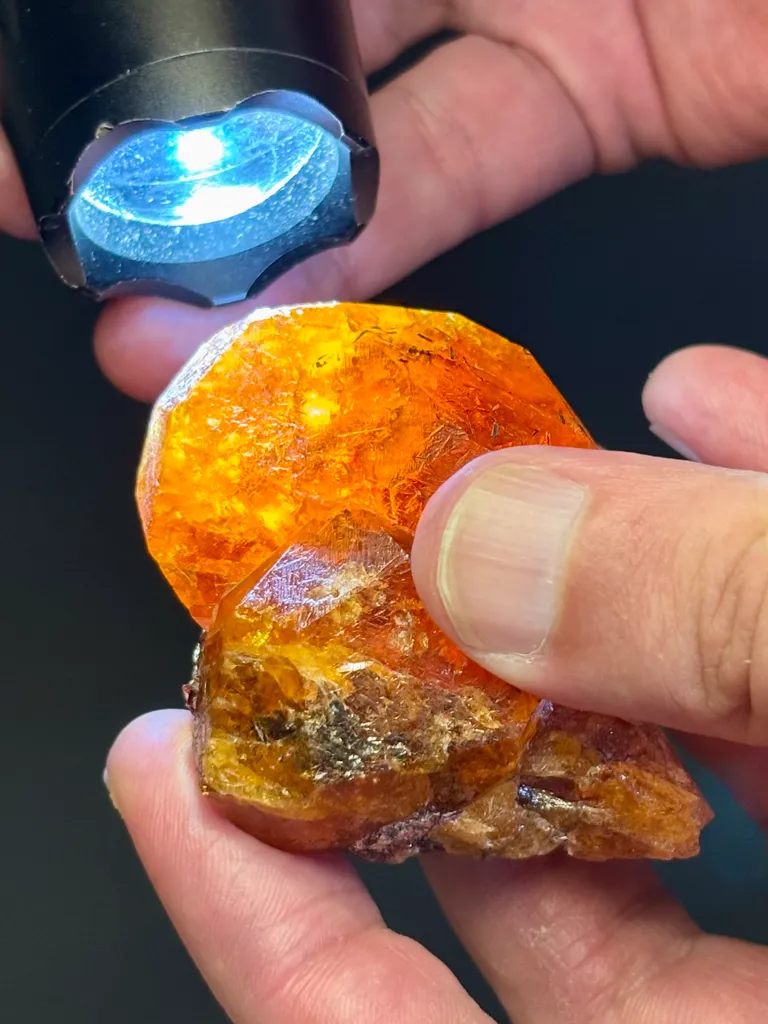 Garnet var. Spessartine - image 3
