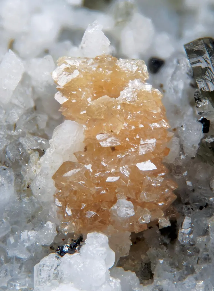 Gasparite-(Ce) pseudomorph after Synchysite image
