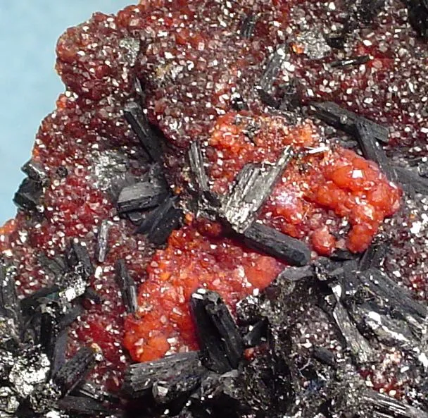 Gaudefroyite, Andradite, Baryte - image 2