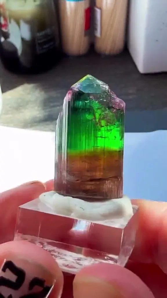 GEM BOMB Elbaite - image 3