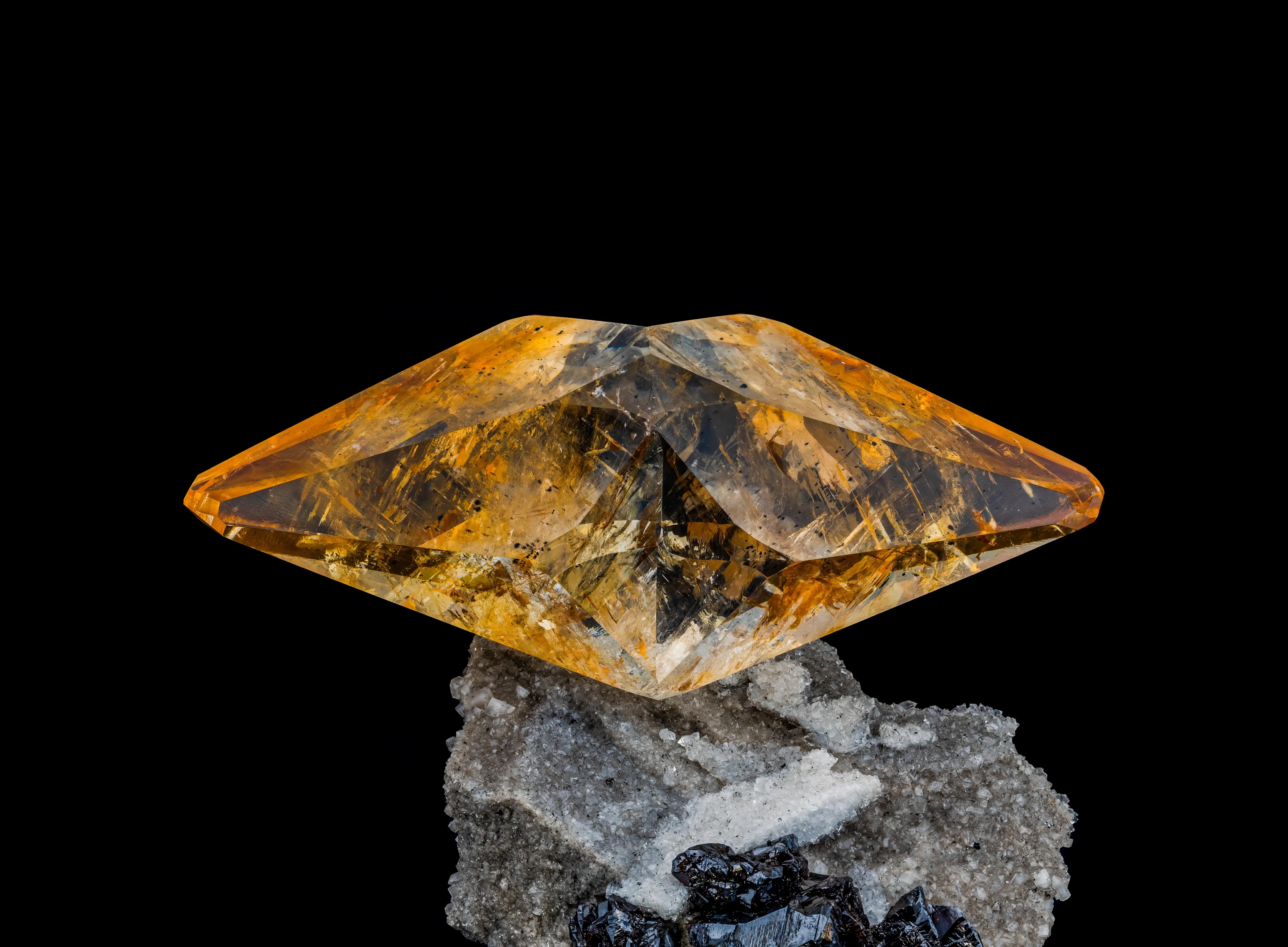 Gem Pocket Calcite - image 2